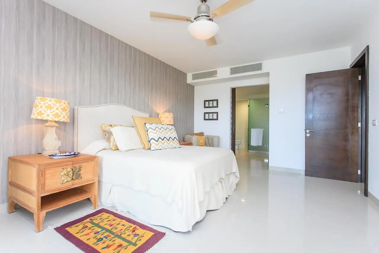 Relaxing 2 Bedroom With Jacuzzi, Terrace And Beach Club Playa del Carmen 0*,
