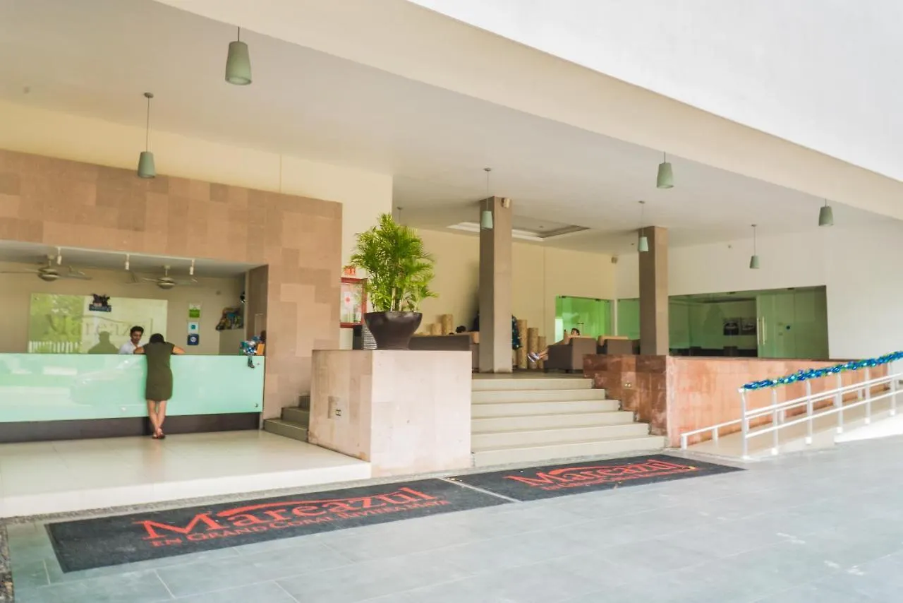 Relaxing 2 Bedroom With Jacuzzi, Terrace And Beach Club Playa del Carmen Mexiko